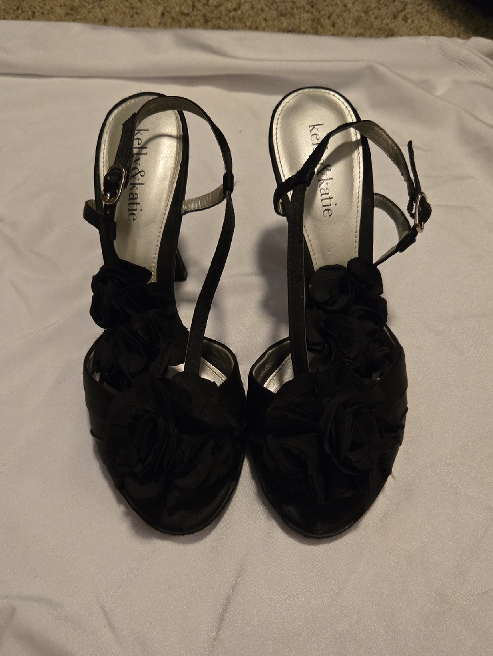 Kelly & Katie Black heels With Flowers On Strap Size 7